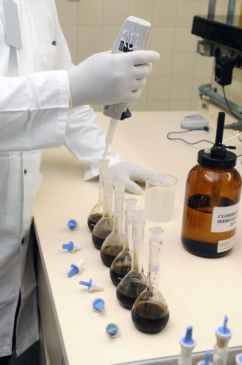 液體有機胺催化劑及中間體,易于在不同溶劑和樹脂中均勻分散